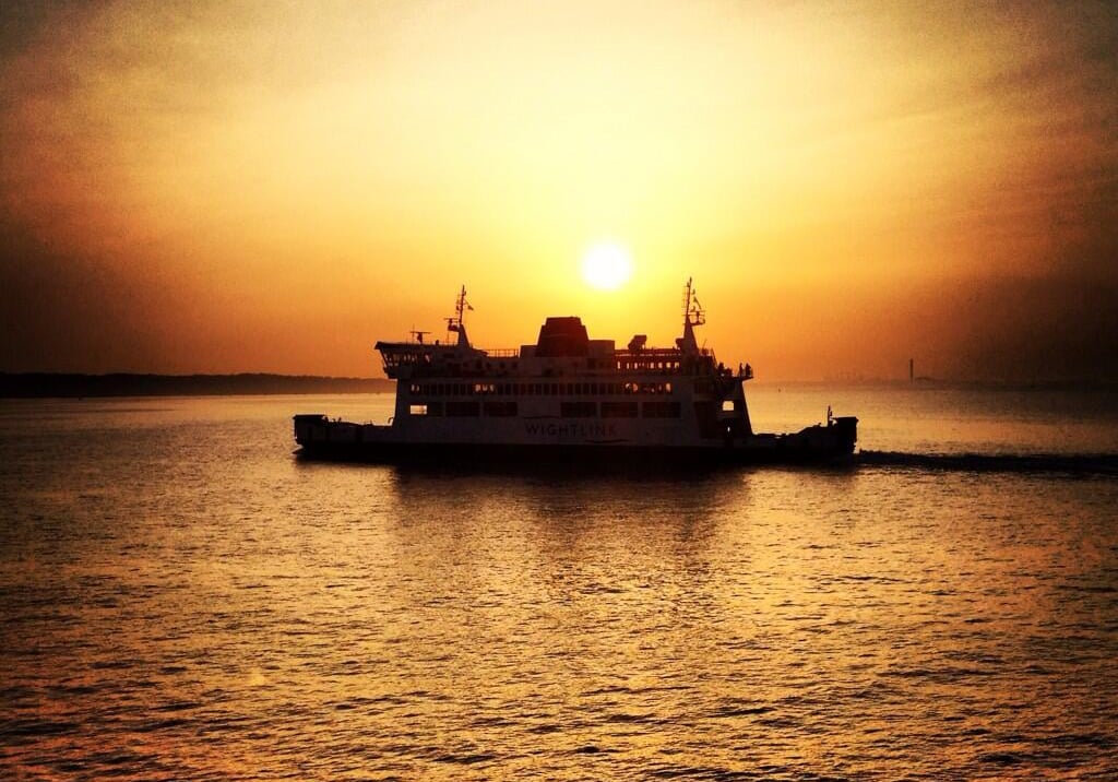 WIGHTLINK EXTENDS POPULAR SUNSET FLYER FARE THROUGH TO THE END OF 2026