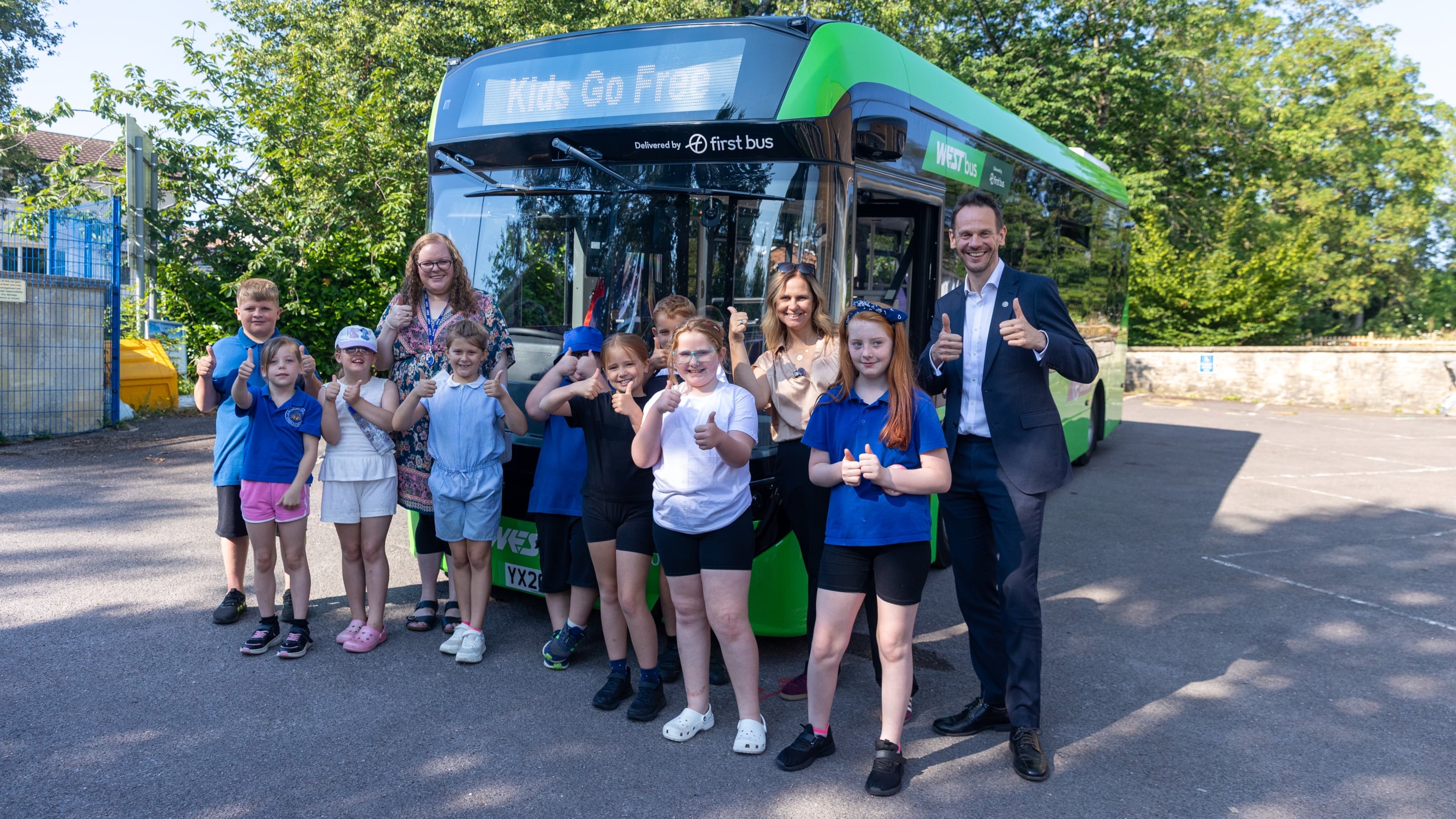 FREE BUS TRAVEL FOR UNDER 16s ACROSS THE ISLE OF WIGHT THIS AUGUST