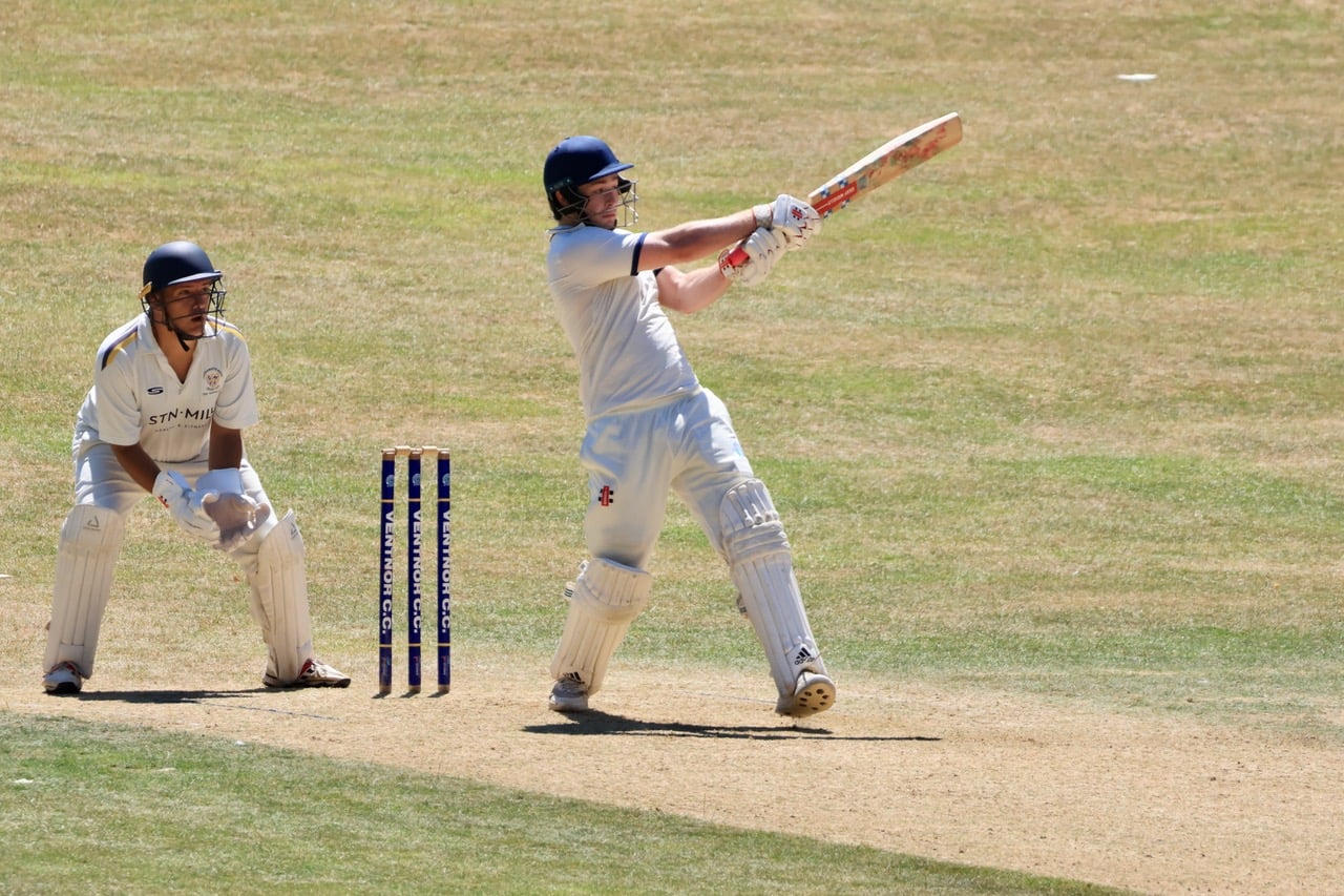 HAT-TRICK COLLAPSE COSTS VENTNOR AS 2ND XI CLAIM LAST-BALL THRILLER