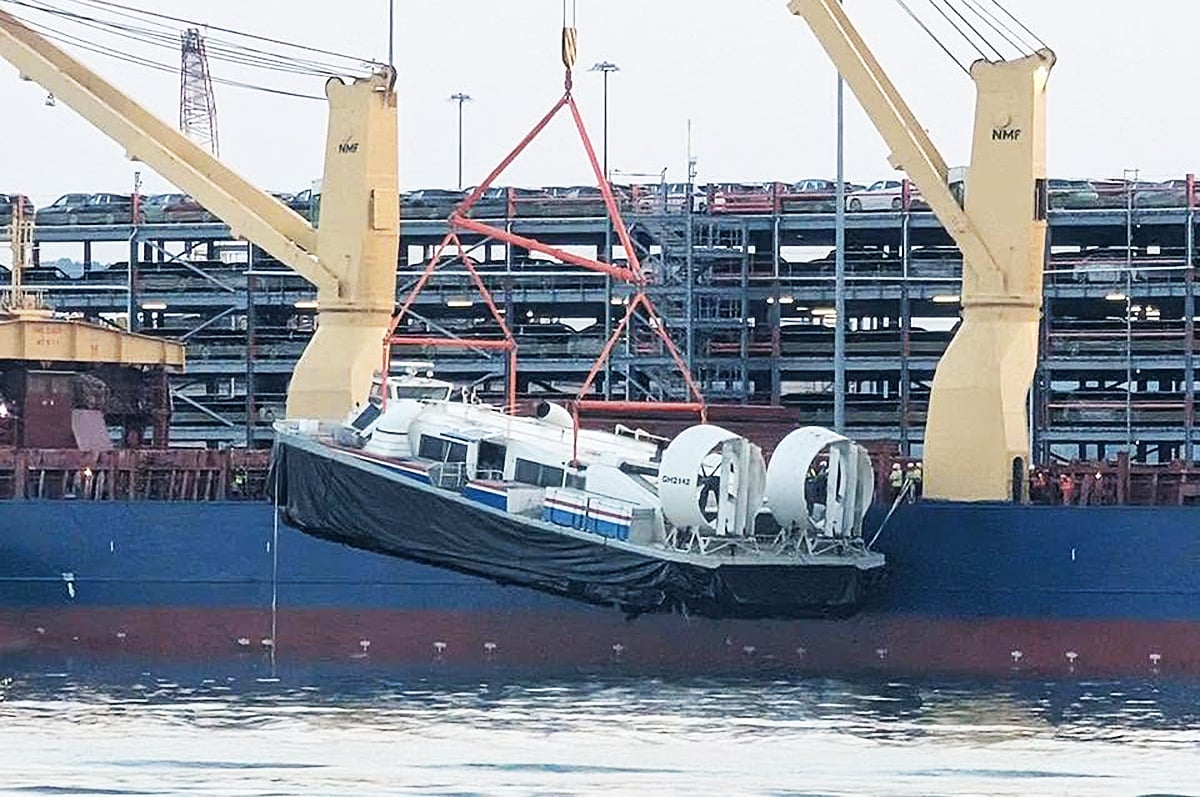 SOLENT EXPRESS LEAVES THE SOLENT FOR THE FINAL TIME AS JOURNEY TO CASPIAN BEGINS