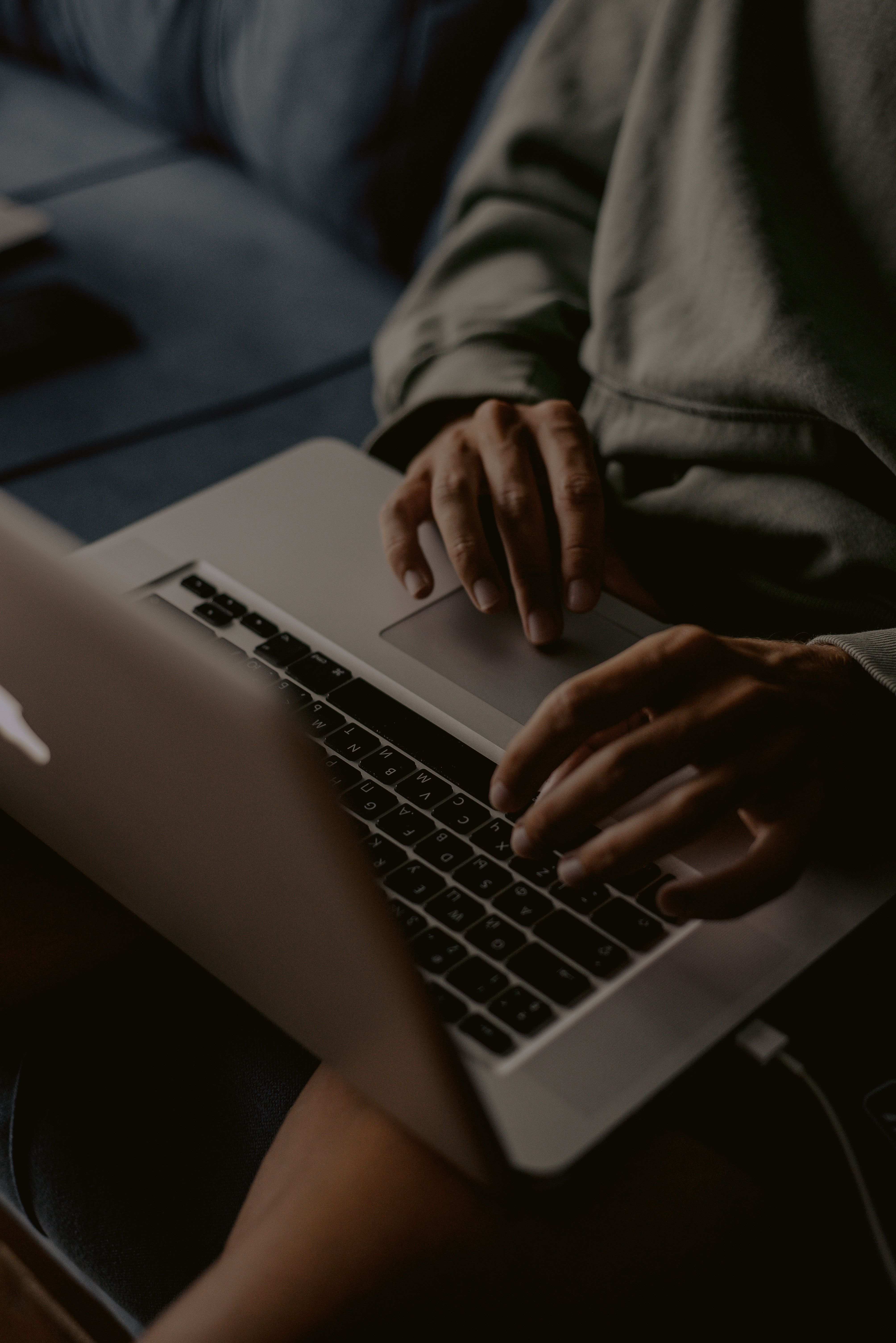 HOW ISLE OF WIGHT BUSINESSES ARE USING LINKEDIN AND AI PLATFORM SERVICES FOR MORE LEAD GENERATION