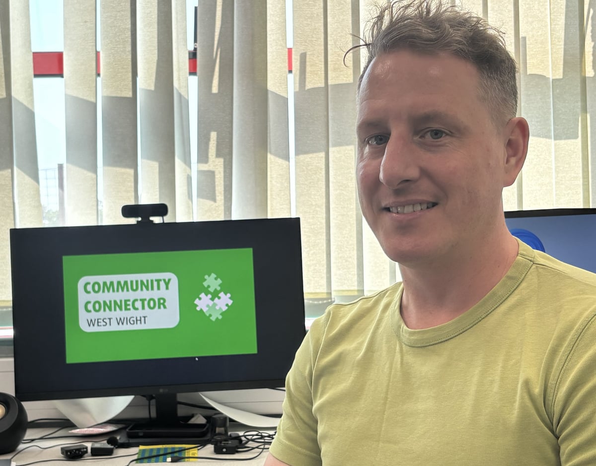 LOCAL COUNCIL SUPPORT HELPS WEST WIGHT CENTRE STAY CONNECTED