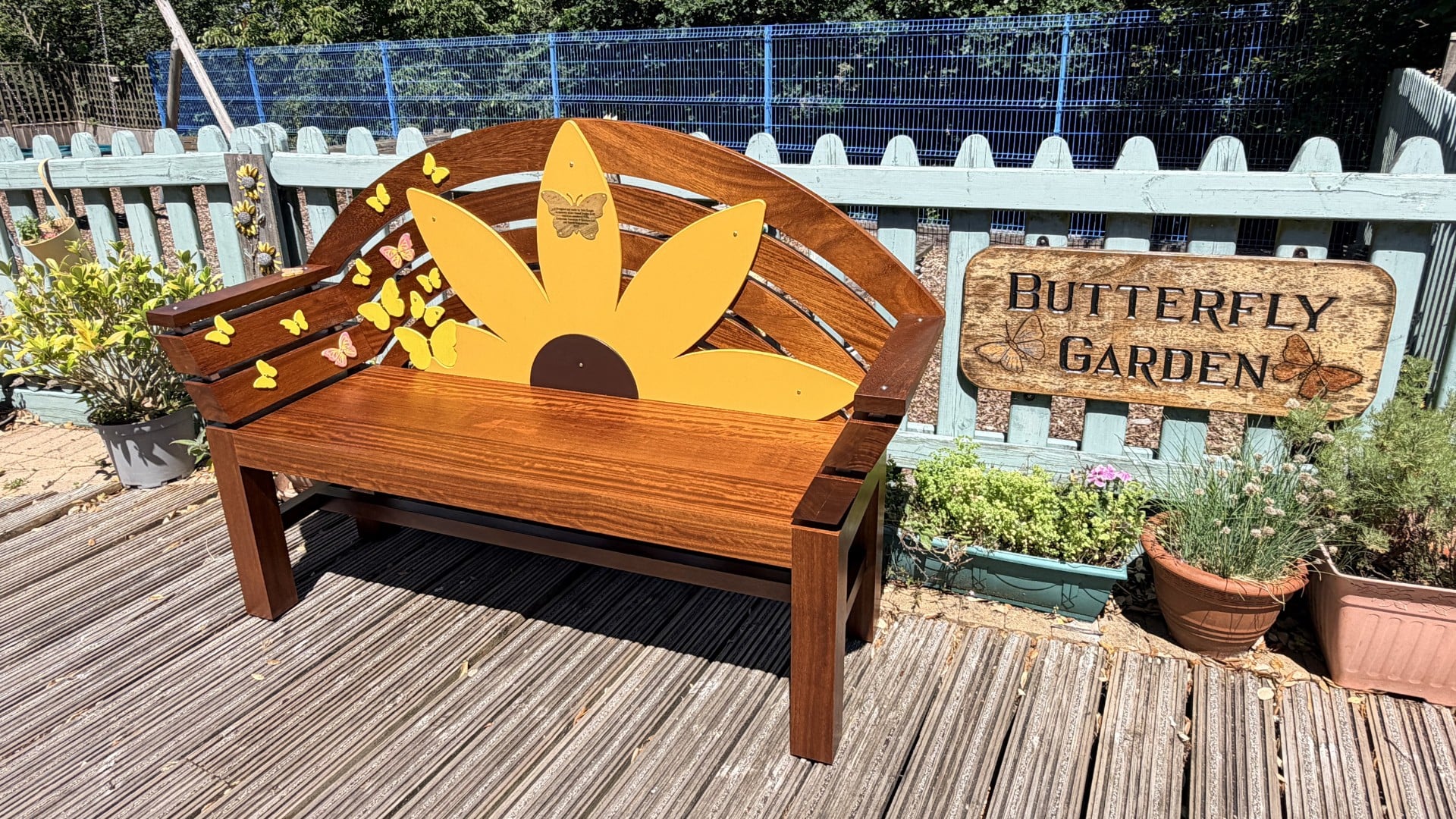 CHILDHOOD FRIEND’S SUNFLOWER BENCH HONOURS SOPHIE’S MEMORY AT MOUNTBATTEN