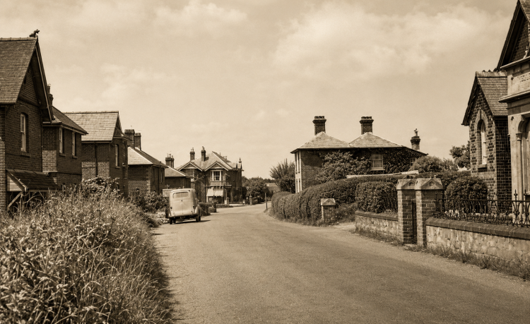 ISLE OF WIGHT VILLAGES: APSE HEATH – THE VILLAGE BORN FROM CLAY