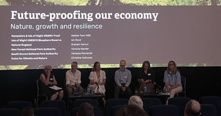 ISLE OF WIGHT LEADERS JOIN CALL TO PUT NATURE AT HEART OF REGION’S FUTURE