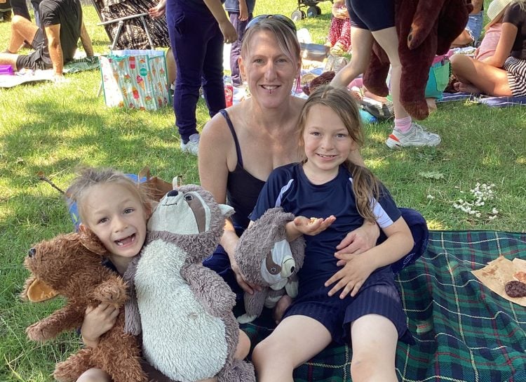 COMMUNITY COMES TOGETHER FOR SUN-SOAKED TEDDY BEAR’S PICNIC AT DOVER PARK PRIMARY