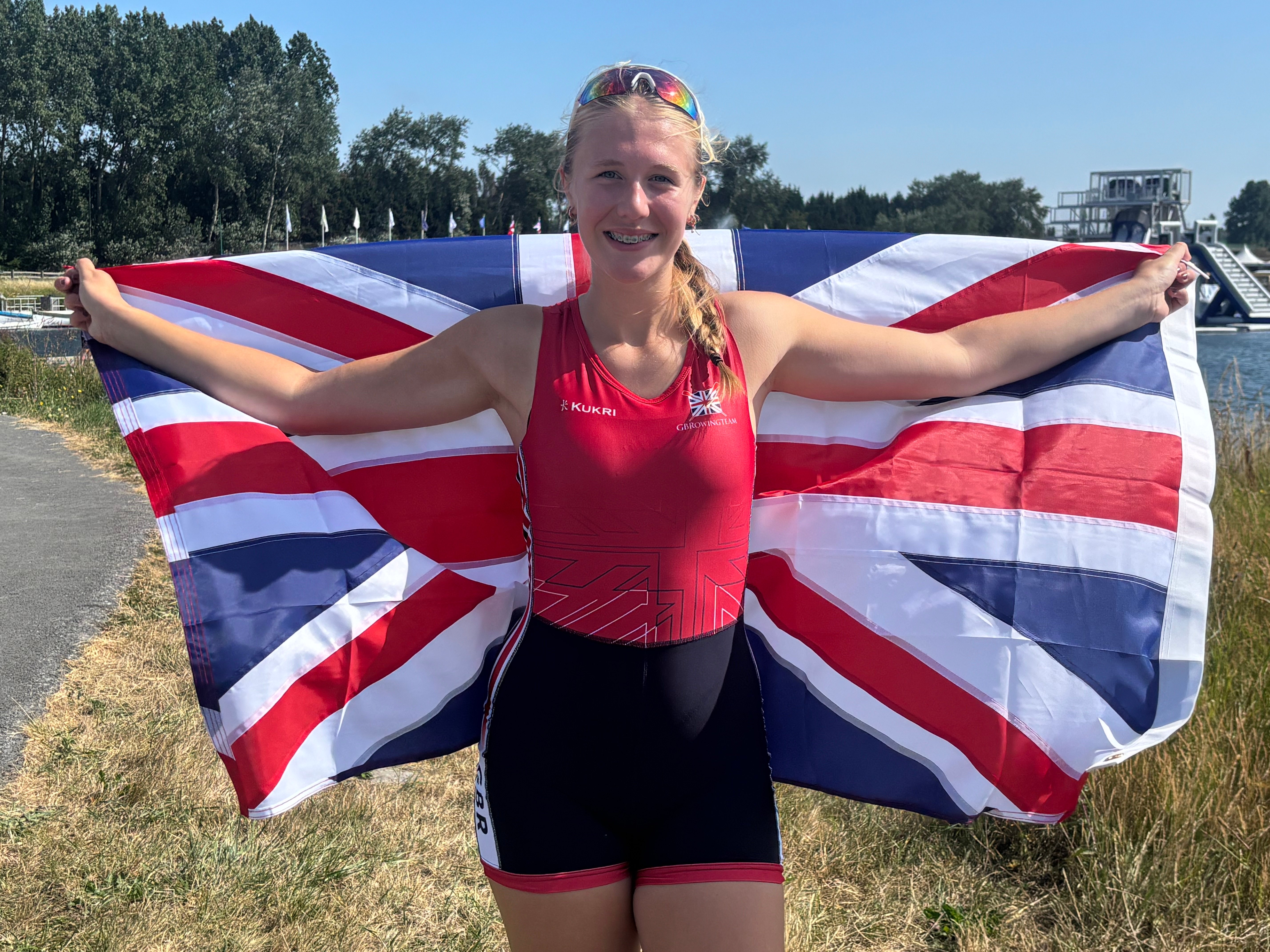 CONNIE MAKES WINNING GB DEBUT AS SHANKLIN SCULLER STARS IN FRANCE