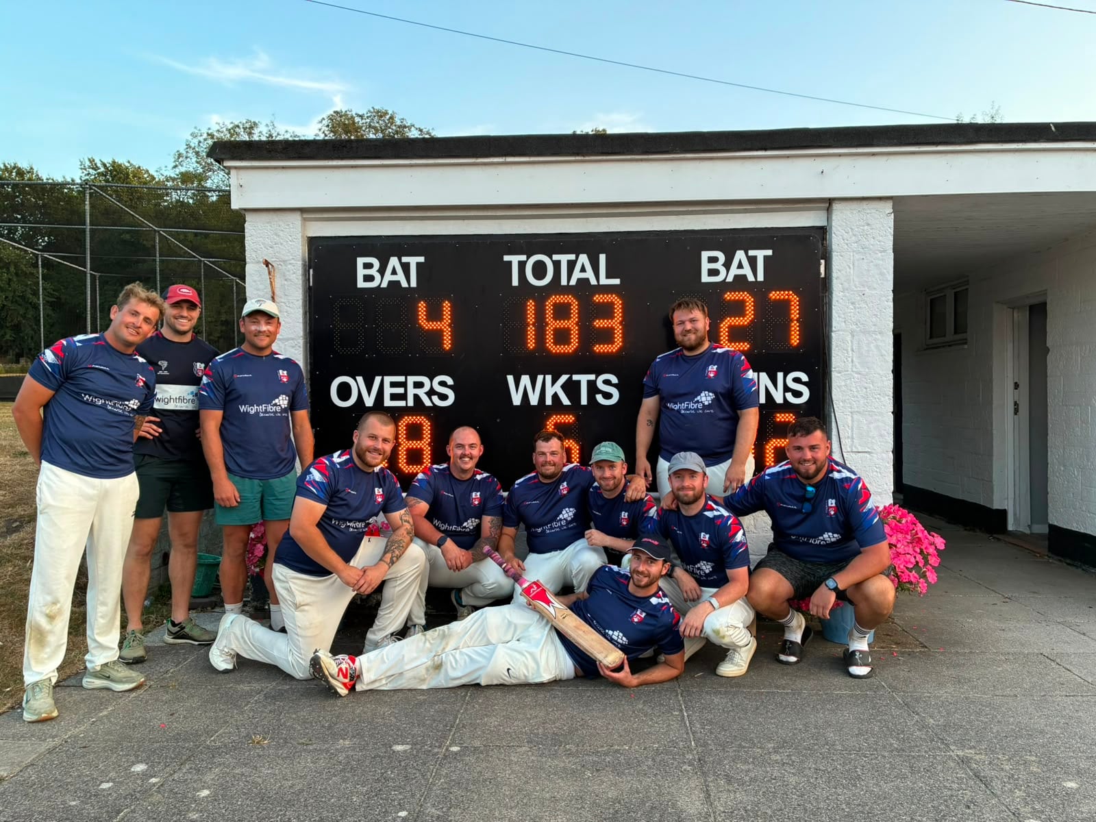 HURRICANES RFC CHASE DOWN 183 TO DEFEAT SHANKLIN & GODSHILL IN RUN-FEST