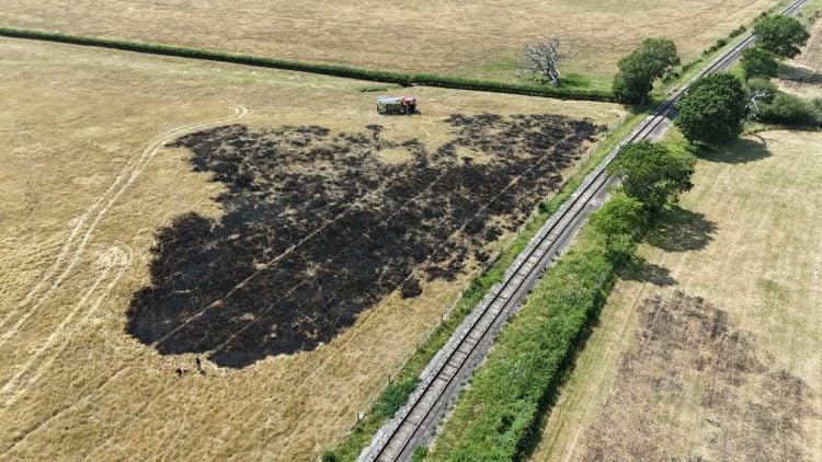 UPDATED: FIELD BLAZE NEAR RYDE AS TINDERBOX CONDITIONS CONTINUE
