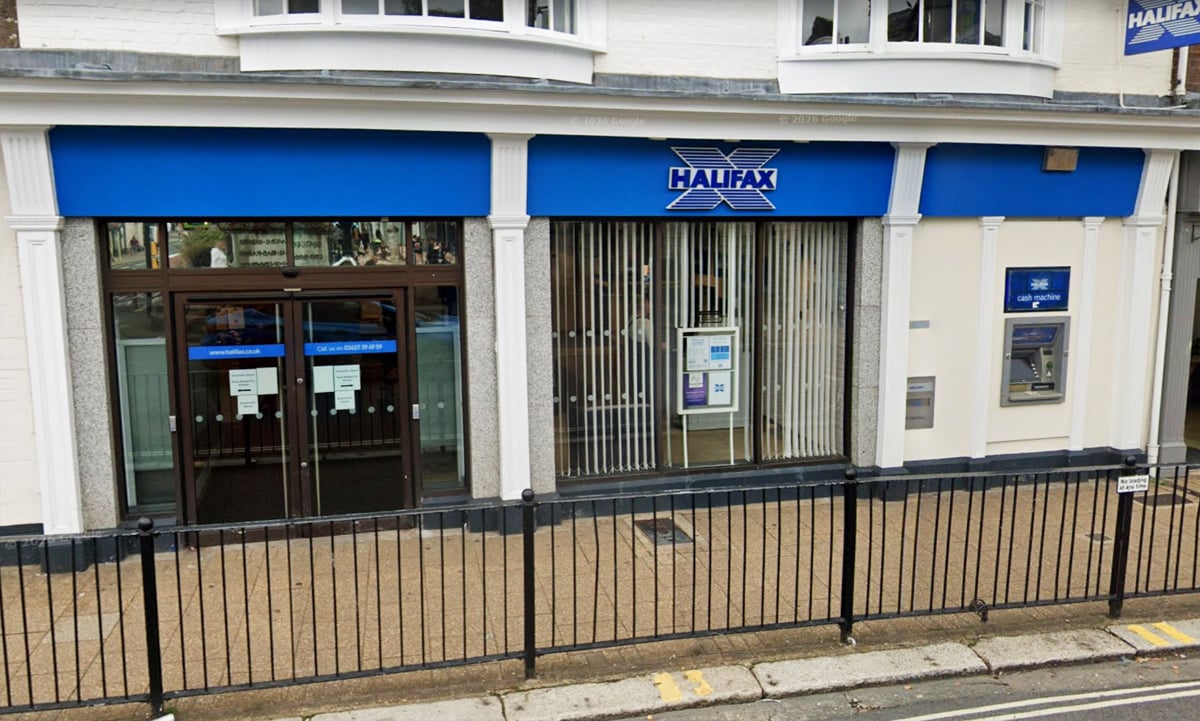 HALIFAX TO DISAPPEAR FROM NEWPORT HIGH STREET UNDER MAJOR LLOYDS SHAKE-UP