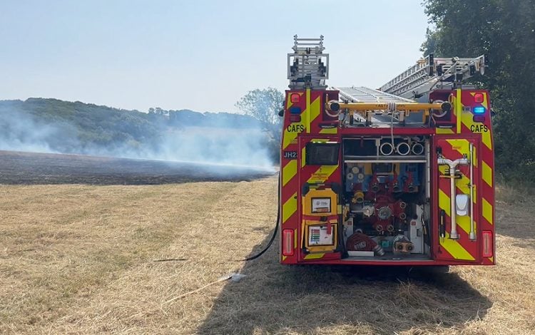 UPDATED: FIRE CREWS RACE TO SECOND BLAZE AS FIELD FIRE BREAKS OUT NEAR ROOKLEY