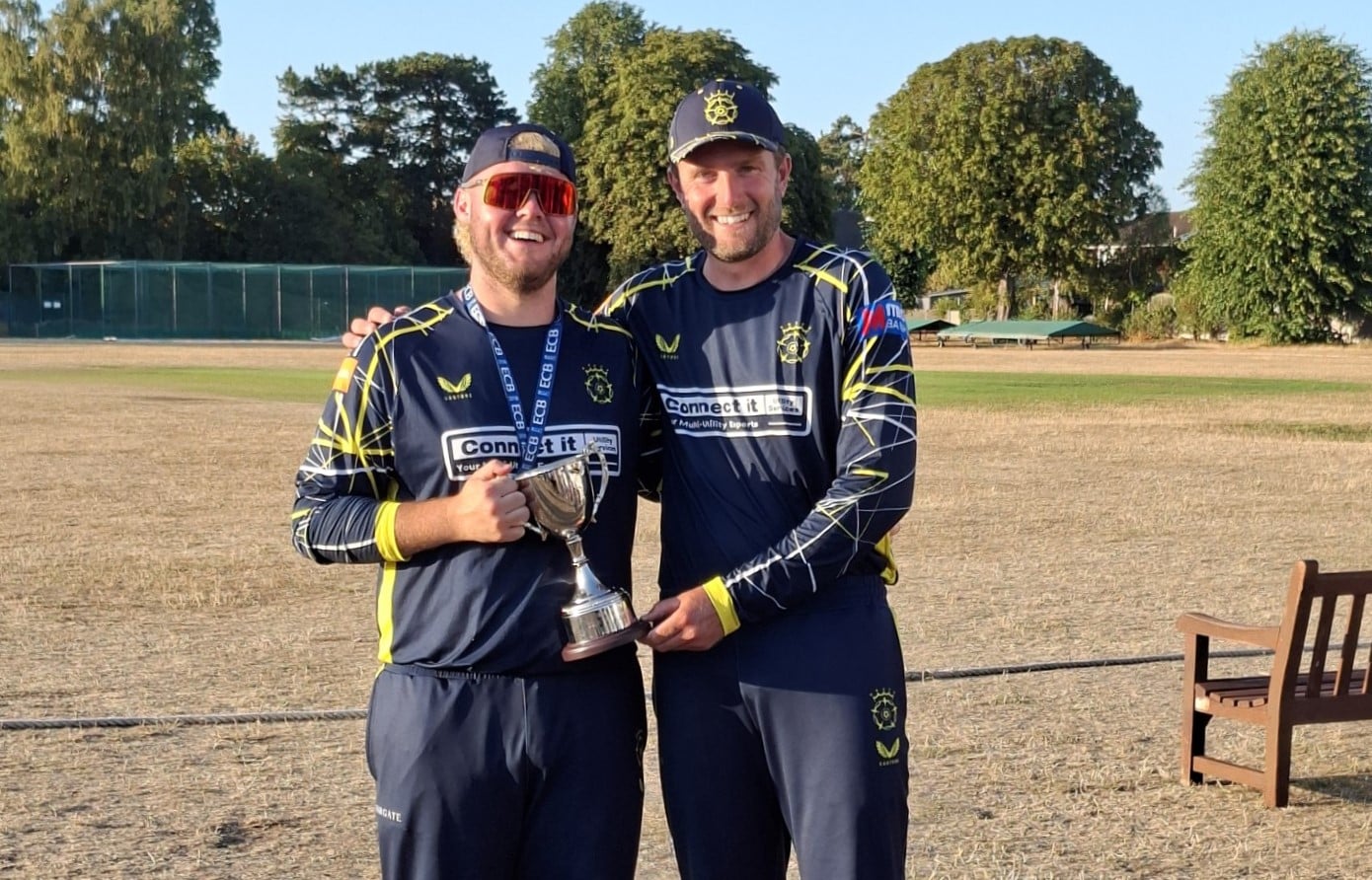 ISLE OF WIGHT DUO STAR AS HAMPSHIRE WIN NATIONAL D40 CRICKET FINAL