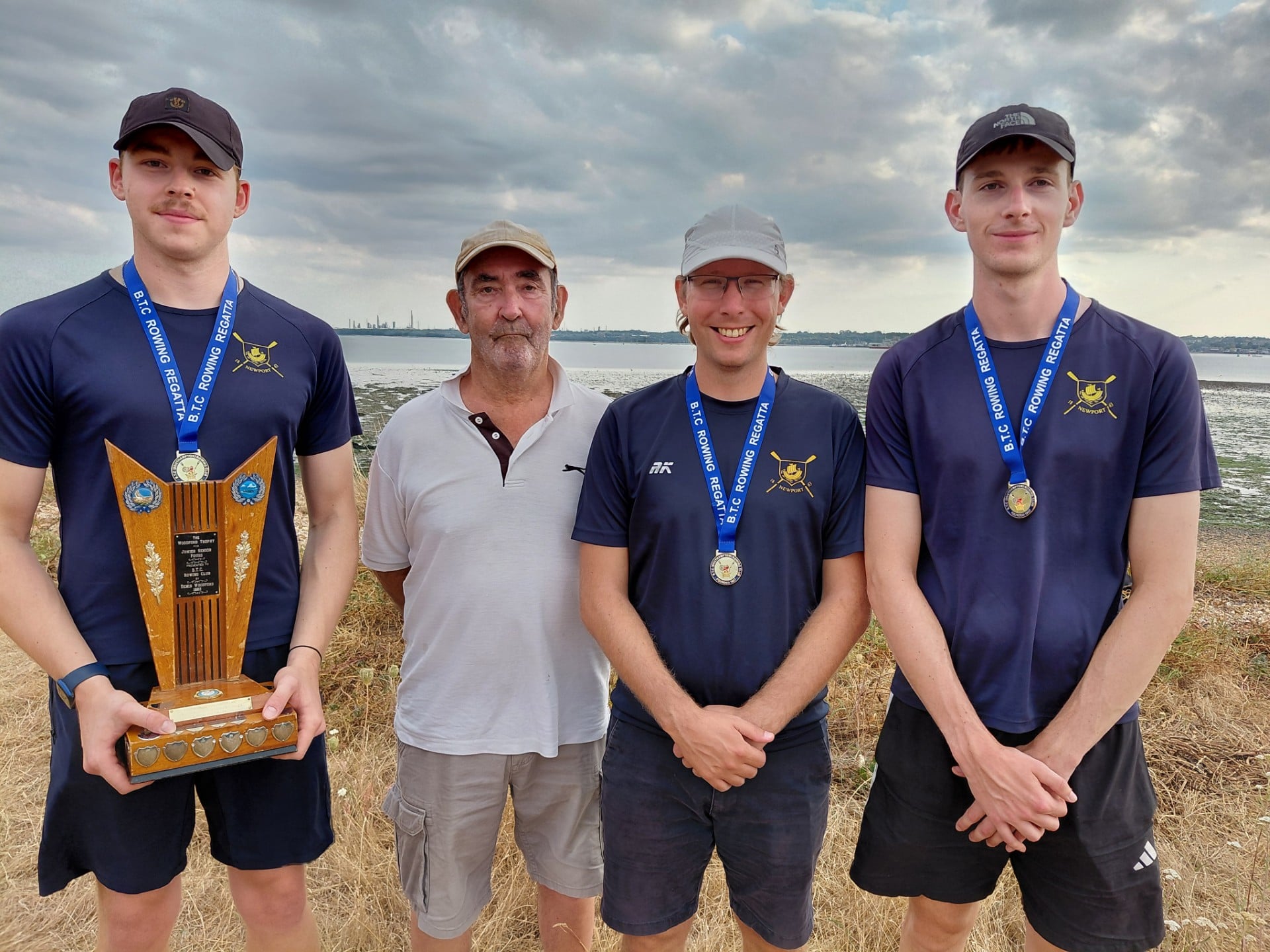 NEWPORT ROWERS CLINCH HANTS & DORSET CHAMPIONSHIP IN SEASON FINALE
