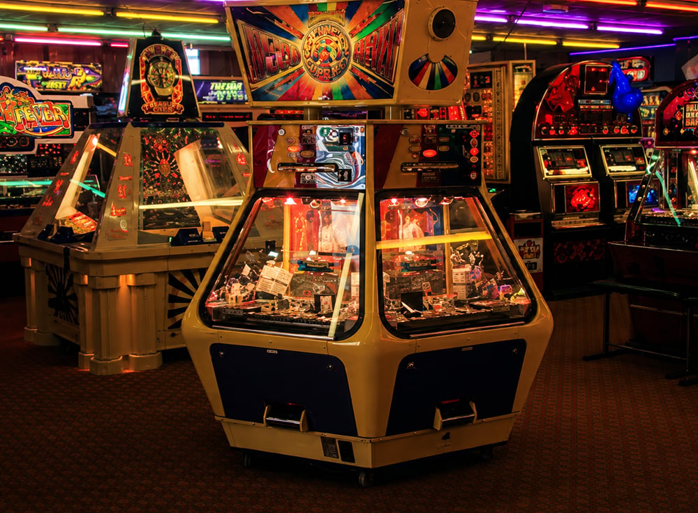 “SEX PEST” ARCADE ATTENDANT WHO GROPED YOUNG BOYS AND MADE INDECENT IMAGES JAILED