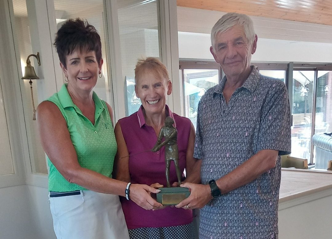 VIV TOMLINSON AND MARTYN PHILLIPS CLAIM CHEVERTON TROPHY