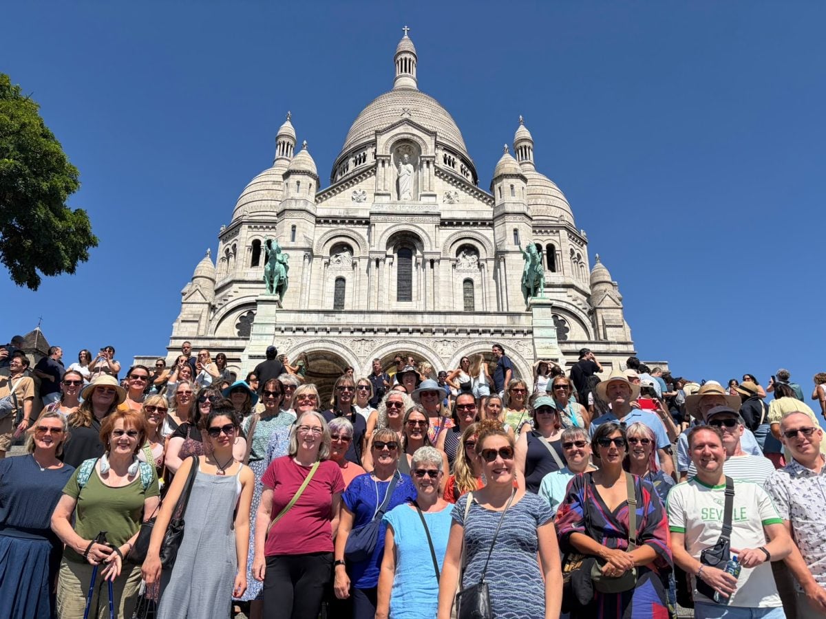 MEDINA COMMUNITY CHOIR CELEBRATES 20TH ANNIVERSARY WITH PARIS TOUR