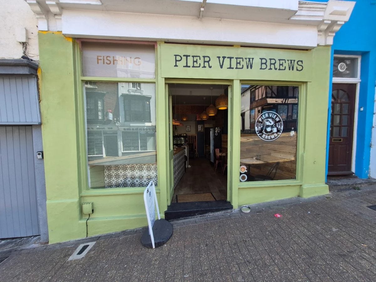 NEW FOOD-LED CAFE OPENS IN RYDE WITH CRAFT BEERS AND TANKARD COCKTAILS