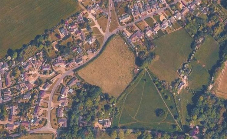 LOCAL PARISH COUNCIL REJECT POUND GREEN HOMES IN NEW BATCH OF OBJECTIONS