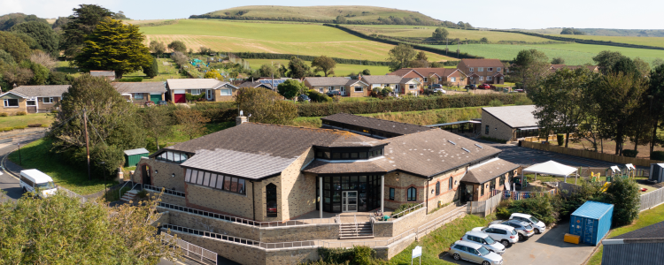 ISLE OF WIGHT SCHOOLS TO EXPAND WRAPAROUND CHILDCARE WITH GOVERNMENT FUNDING