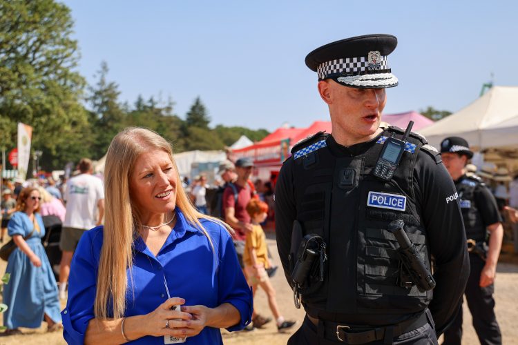 ISLE OF WIGHT RESIDENTS INVITED TO PUT QUESTIONS TO CHIEF CONSTABLE IN LIVE Q&A