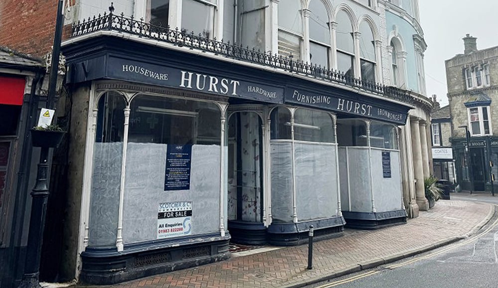 SOLICITORS TO OPEN NEW OFFICE IN FORMER HURSTS BUILDING IN VENTNOR