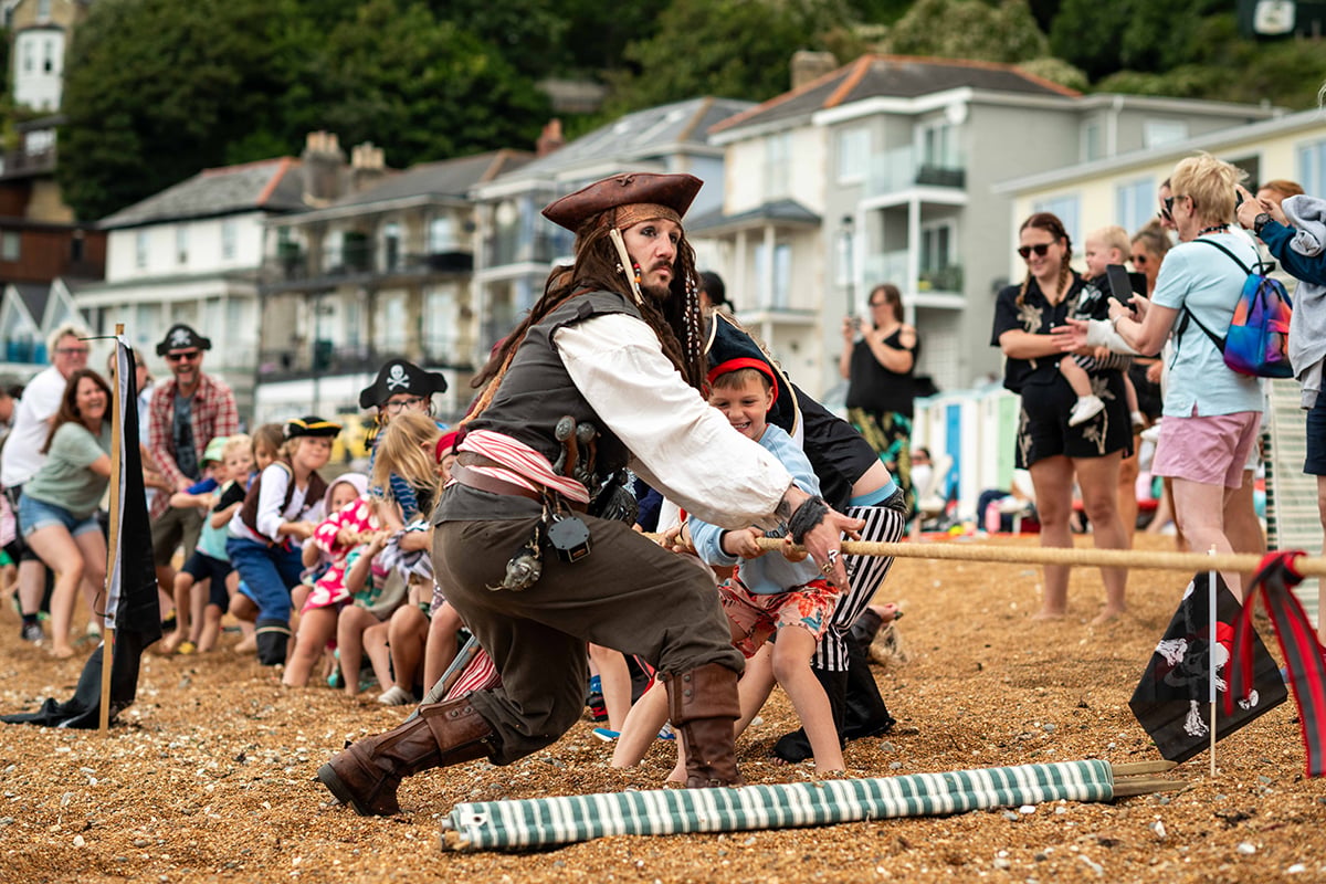 VENTNOR PIRATE FESTIVAL RETURNS WITH 4 DAYS OF SEASIDE MAYHEM AND SWASHBUCKLING FUN