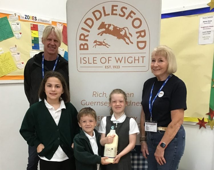 WOOTTON SCHOOLCHILDREN GET A TASTE OF MILK STRAIGHT FROM THEIR LOCAL FARM