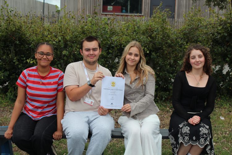 COWES ENTERPRISE COLLEGE CELEBRATES GOLD ENVIRONMENTAL AWARD