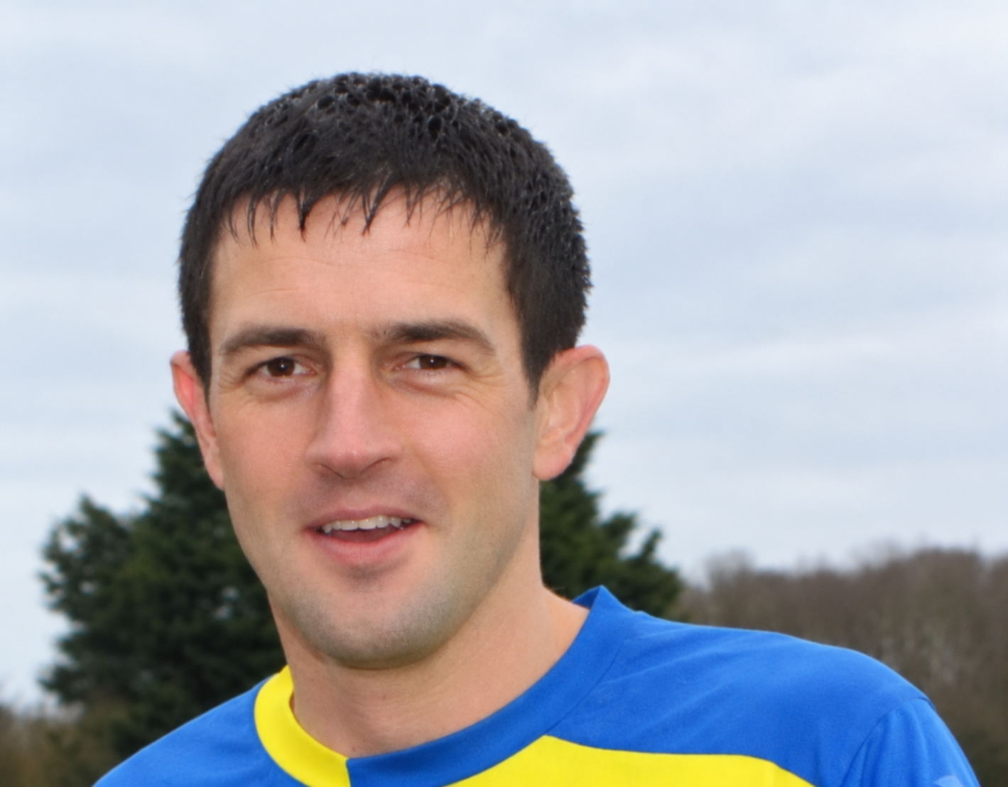 ISLE OF WIGHT FOOTBALL RALLIES ROUND LOCAL LEGEND DAZ POWELL