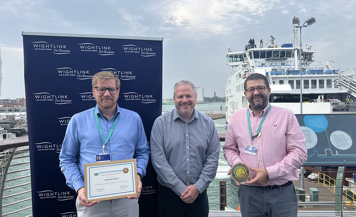 WIGHTLINK SCOOPS CUSTOMER EXCELLENCE AWARD FOR SCHOOL TRIP SUPPORT