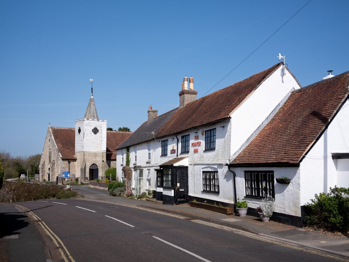 NEW TENANTS WANTED TO TAKE OVER ONE OF THE ISLE OF WIGHT’S OLDEST PUBS