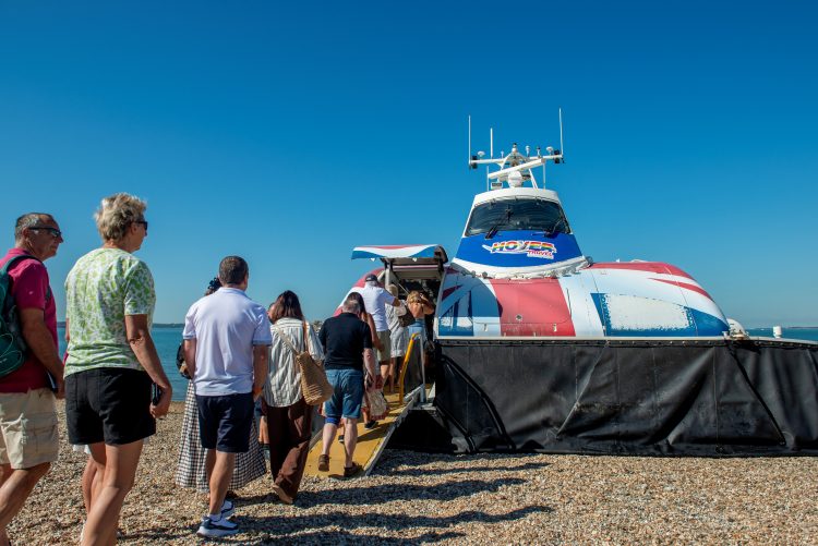 HOVERTRAVEL EYES RETURN OF LEE-ON-SOLENT FLIGHTS IN 2027 AFTER ‘FANTASTIC’ RESPONSE