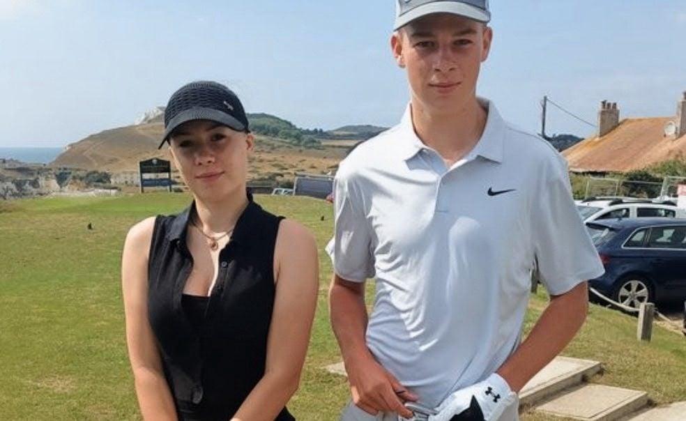 POPPY AND RILEY TAKE VICTORY IN FRESHWATER BAY GOLF CLUB FUN COMPETITION