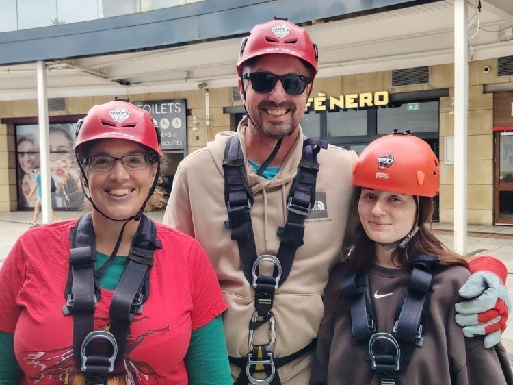 15 FUNDRAISERS TAKE 100M LEAP OF FAITH TO RAISE £6,000 FOR OLDER ISLANDERS