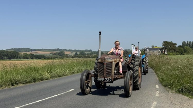 VINTAGE TRACTORS TO TAKE TO ISLE OF WIGHT ROADS FOR PROSTATE CANCER CHARITY RUN