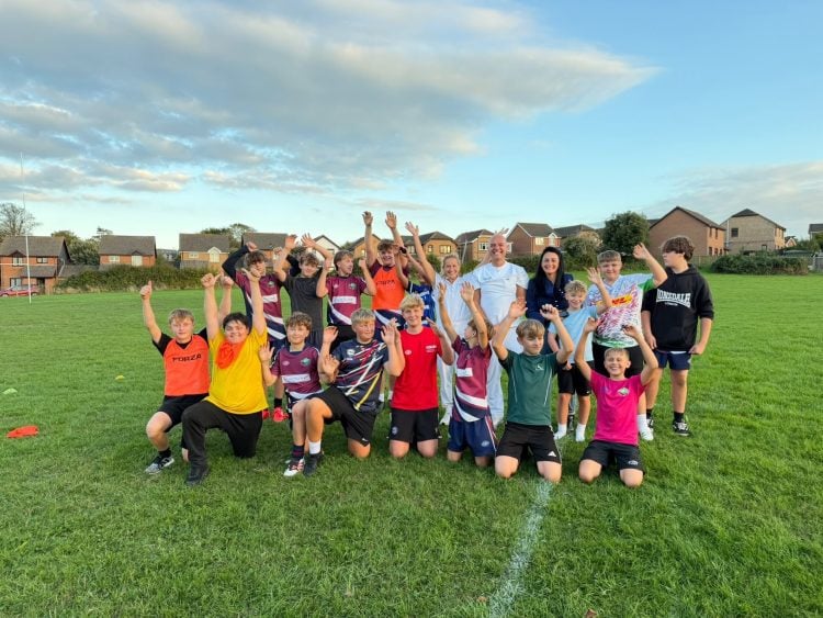WIGHT CLINIC TEAMS UP WITH RUGBY CLUBS FOR FREE GUM SHIELDS