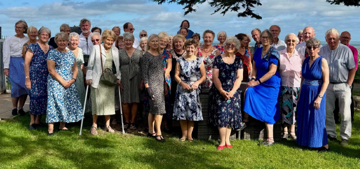 NITON SCOTTISH COUNTRY DANCE CLUB CELEBRATES 40 YEARS IN STYLE