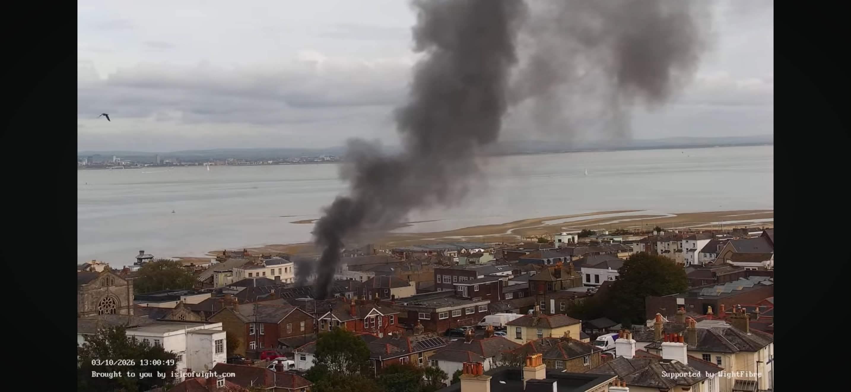 FLAT ABLAZE OFF OF RYDE HIGH STREET AS RESIDENTS EVACUATED