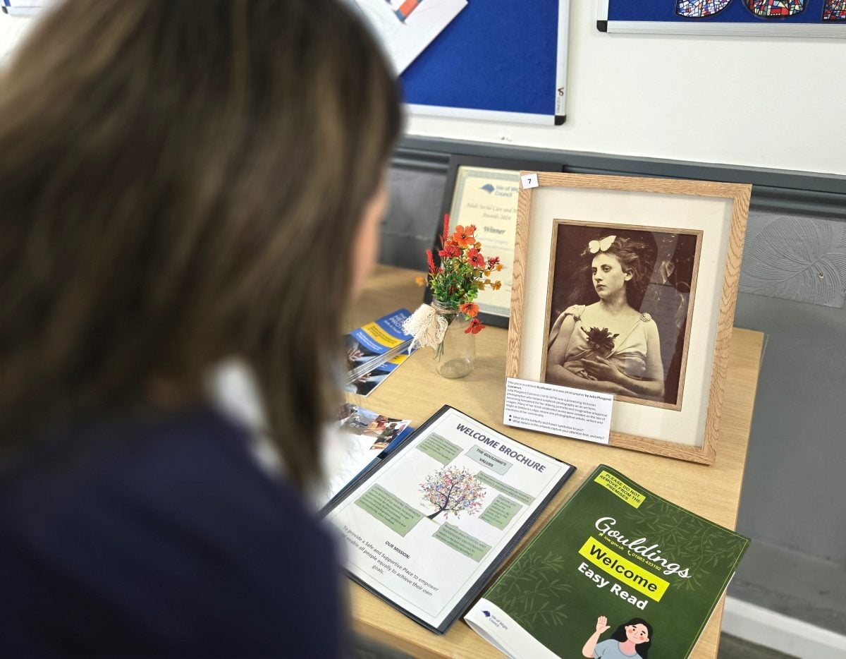ART FROM AROUND THE WORLD BRINGS COLOUR AND MEMORIES TO LOCAL CARE CENTRES