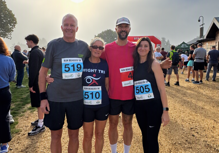 WIGHT TRI DUO PROVE ’70 IS THE NEW 40′ WITH DOUBLE AGE-GROUP WIN AT BEAULIEU
