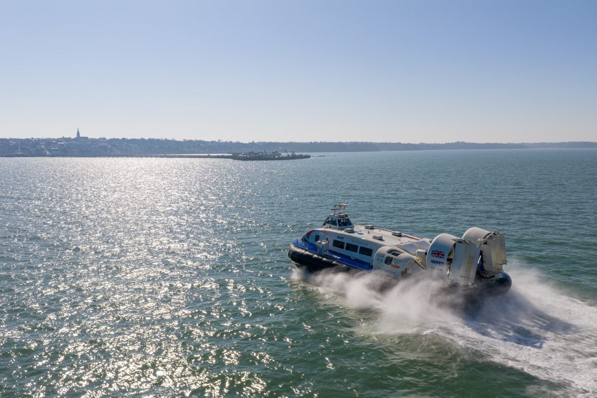 MORE THAN 20,000 PASSENGERS SAVED WITH HOVERTRAVEL ADVANCE FARES THIS SUMMER