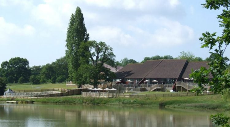 LUXURY SPA BREAKS, SUNDAY LUNCHES AND FESTIVE TREATS WITH THE PRICE IS WIGHT