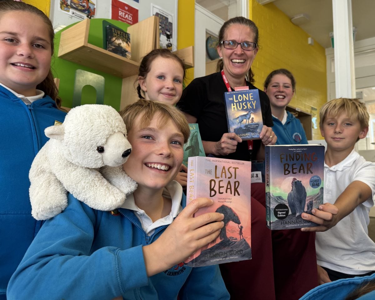 FROM SHETLAND PONIES TO FOOTBALL STARS – LITERARY FESTIVAL REACHES 6,000 ISLAND PUPILS