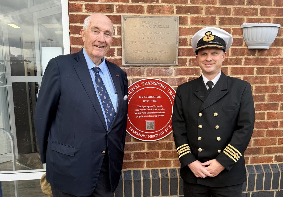 HISTORIC FERRY THAT PIONEERED NEW TECHNOLOGY HONOURED WITH PLAQUE AT LYMINGTON