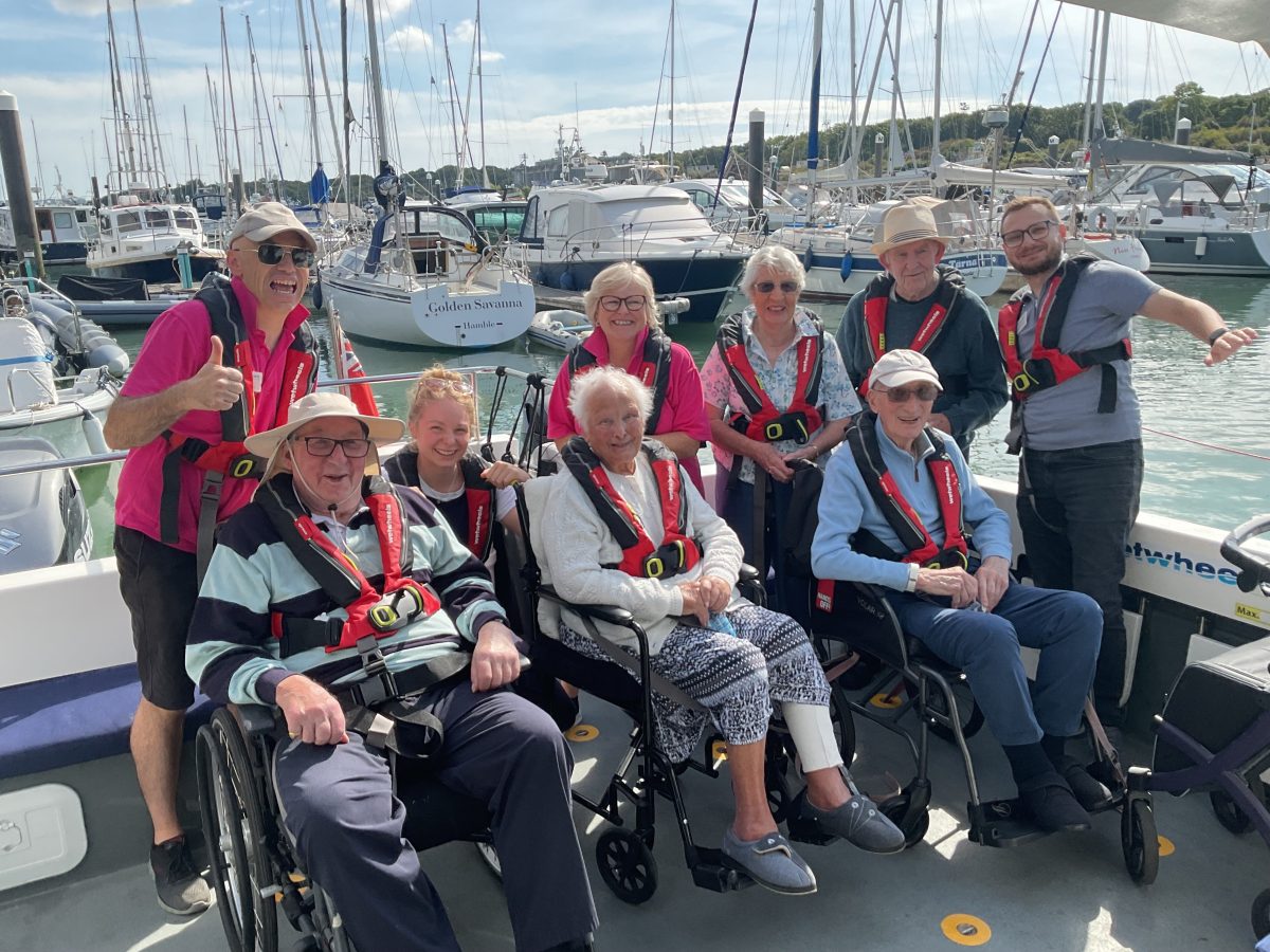 “BETTER THAN ANY MEDICINE” – 90-YEAR-OLD JOYCE ENJOYS MEMORABLE TRIP ON THE SOLENT