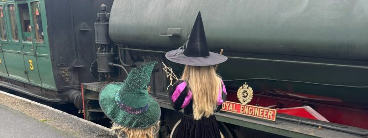 KIDS GO FREE ON HALLOWEEN STEAM TRAINS AS WITCHES AND WIZARDS TAKE OVER HAVENSTREET