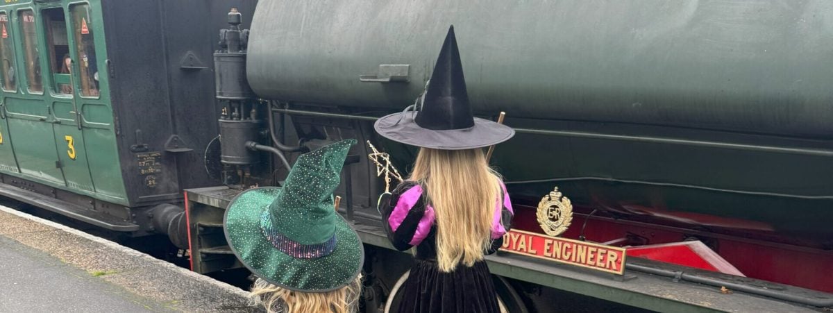 KIDS GO FREE ON HALLOWEEN STEAM TRAINS AS WITCHES AND WIZARDS TAKE OVER HAVENSTREET