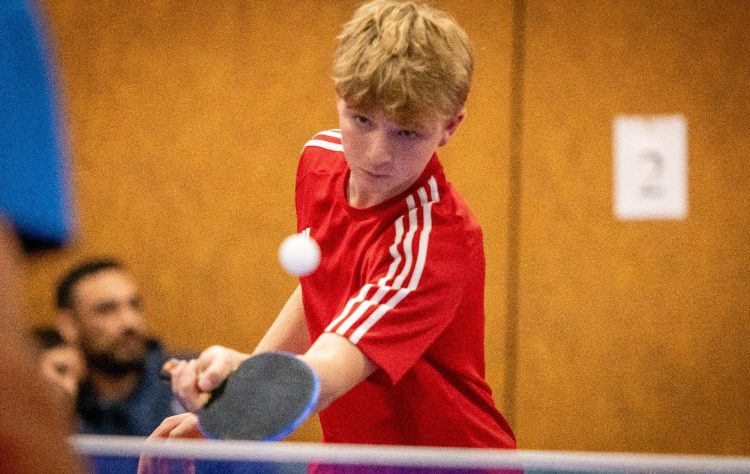 RYDE AND SHORWELL MAKE STRONG START TO NEW ISLE OF WIGHT TABLE TENNIS SEASON