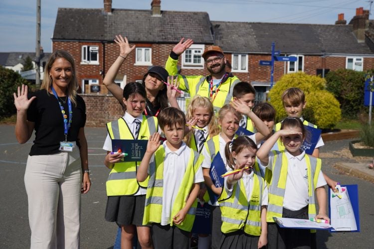 ISLE OF WIGHT PUPILS STEP UP TO TAKE ON WALK TO SCHOOL CHALLENGE