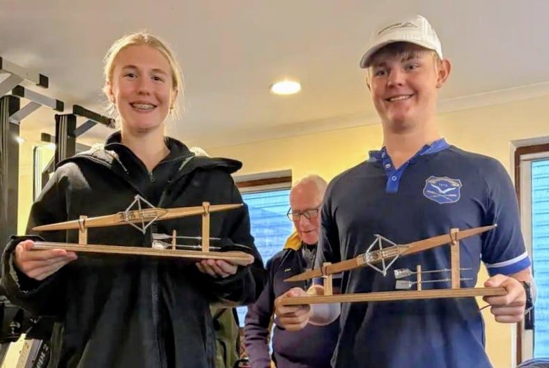 SHANKLIN SANDOWN ROWERS CLAIM SIX WINS AND HISTORIC TROPHIES AT BURWAY HEAD